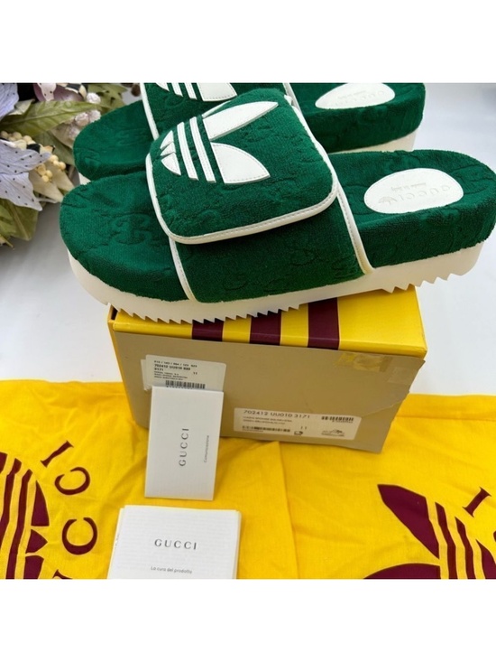 **********Men’s Green Gucci X Adidas limited edition monogrammed slides. Sz 11. main image 8